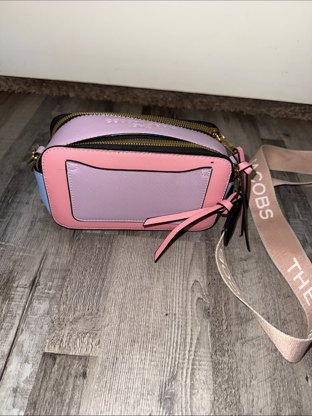Marc Jacobs Pink and Lavender Snapshot Crossbody Bag - Picture 4 of 8